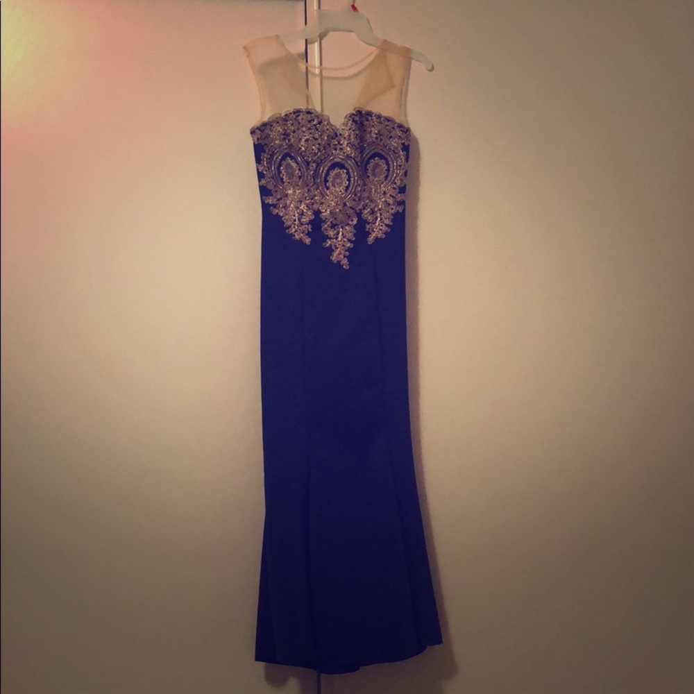 Formal bridesmaid prom ball gown dress